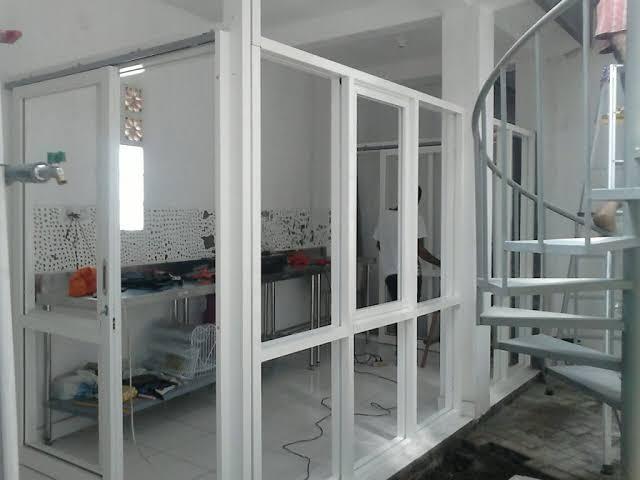 Pintu Kaca Alumunium